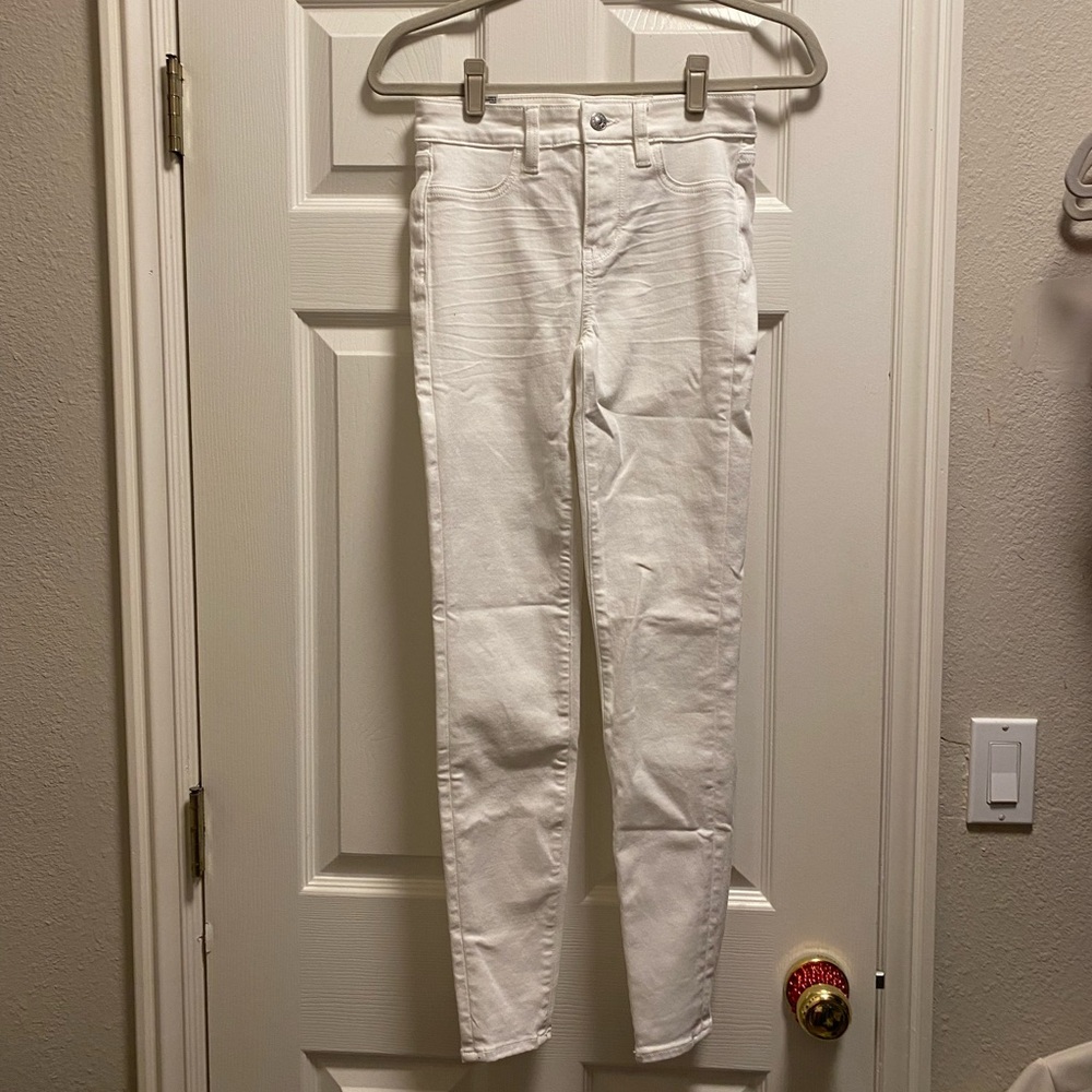 American Eagle Next Level Super High-Waisted Jegging. White skinny jeans